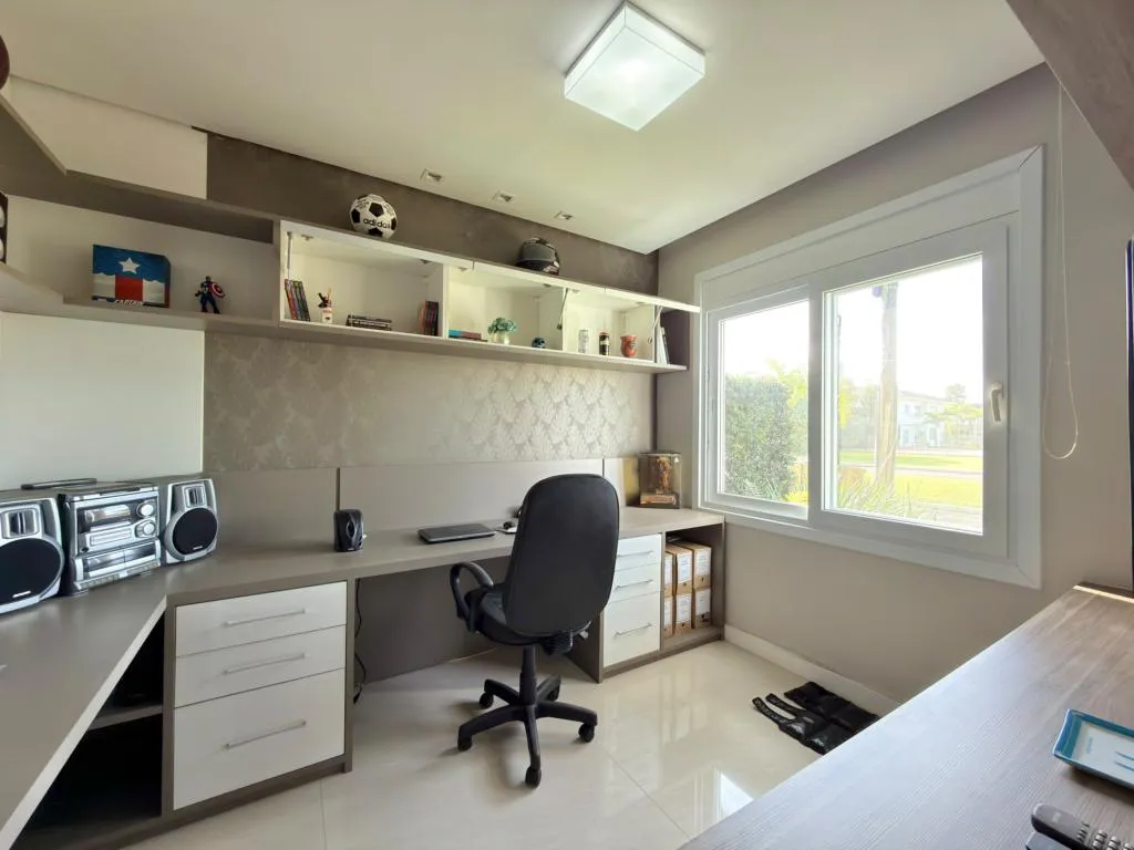 Imagem Casa em Condominio 4 Dormitórios - Bairro Zona Nova