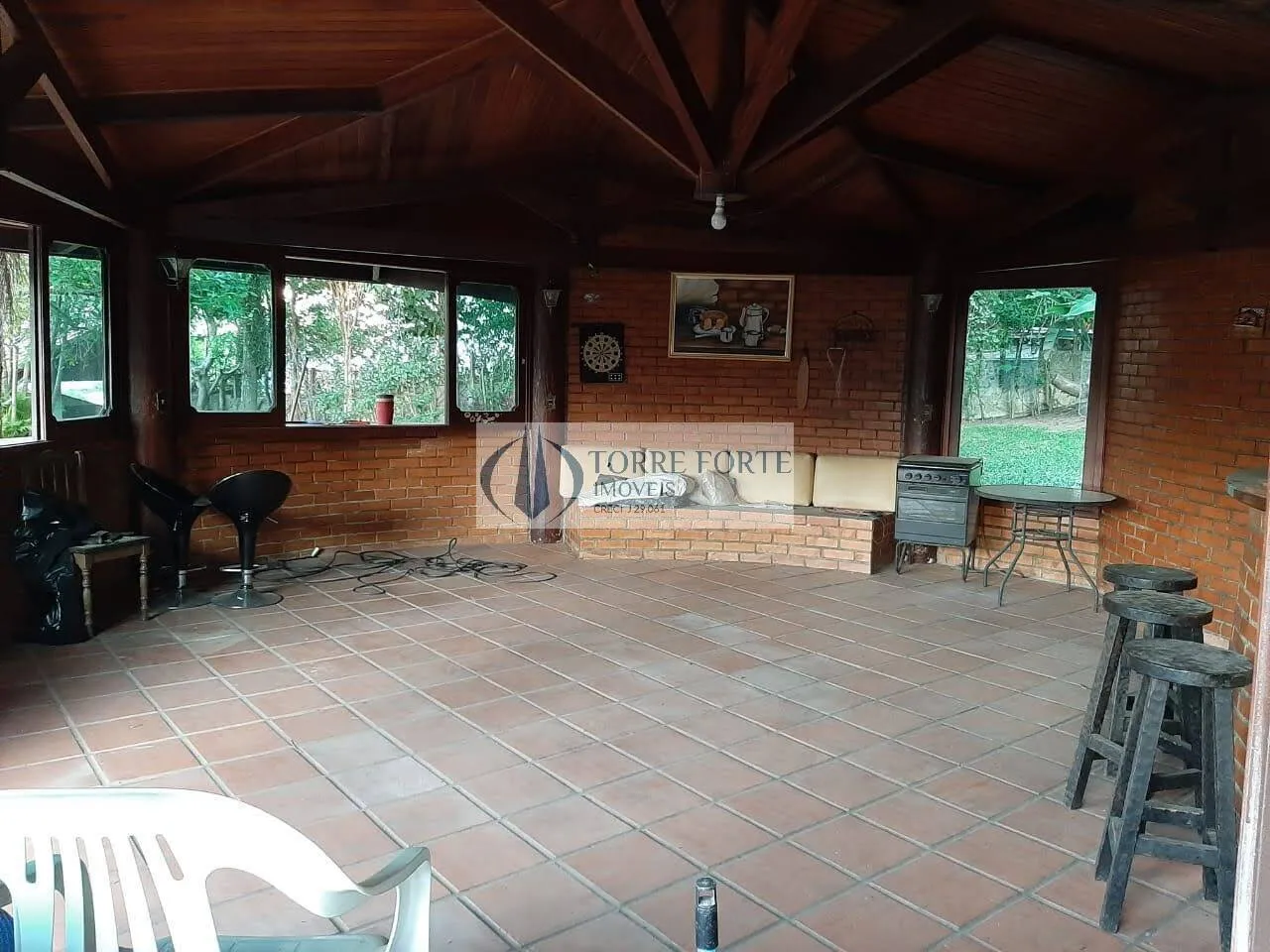 Imagem Casa térrea 3 suítes | 500 m² | 8 vagas | Terreno 1.000m²