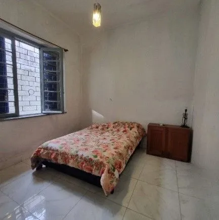 Imagem Casa de 4 dormitórios, 2 banheiros para venda pronta para morar no bairro Partenon em Porto Alegre/RS.