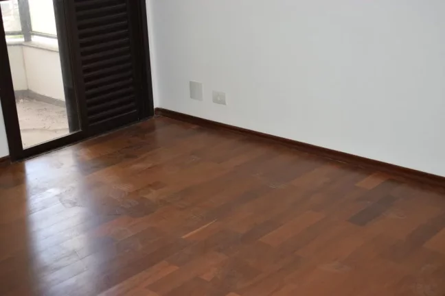 Imagem Apartamento 244 m em São Paulo