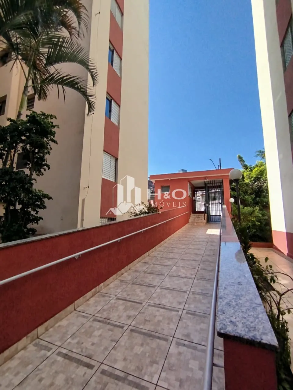 Imagem Oportunidade! Apartamento com 50 m² e Vaga de Garagem na Vila Carmosina - Itaquera
