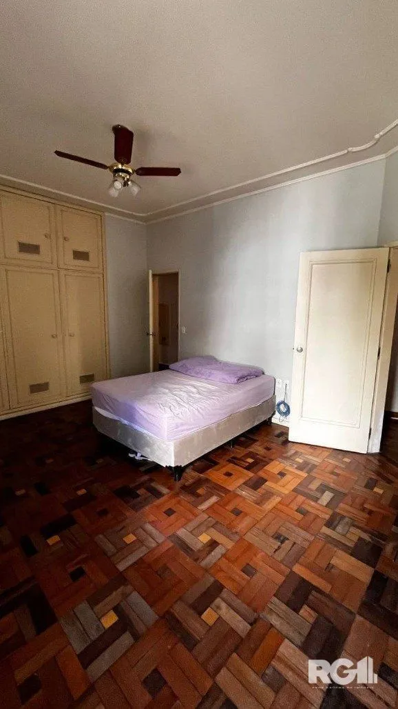 Imagem CASA A VENDA, AMPLA NA COMENDADOR BATISTA!