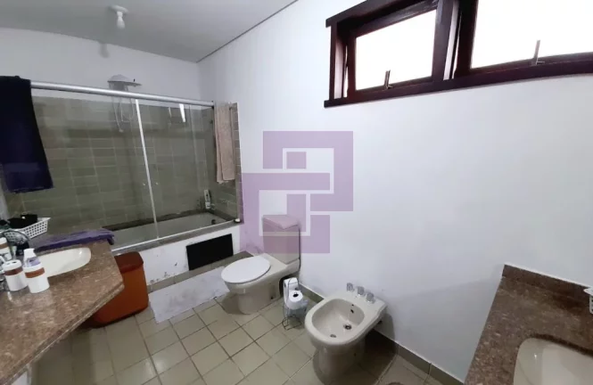 Imagem Casas / Padrão na cidade de Guarujá