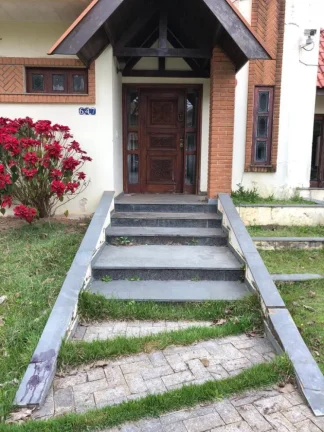 Imagem Casa em Aldeia da Serra - 581m²