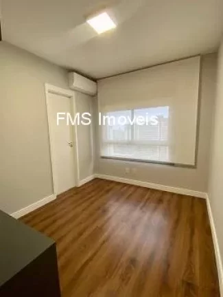 Imagem Imperdível! Apartamento à venda em São Paulo-SP, na Vila Dom Pedro I, com 3 quartos, 3 suítes e 160m². Agende sua visita!