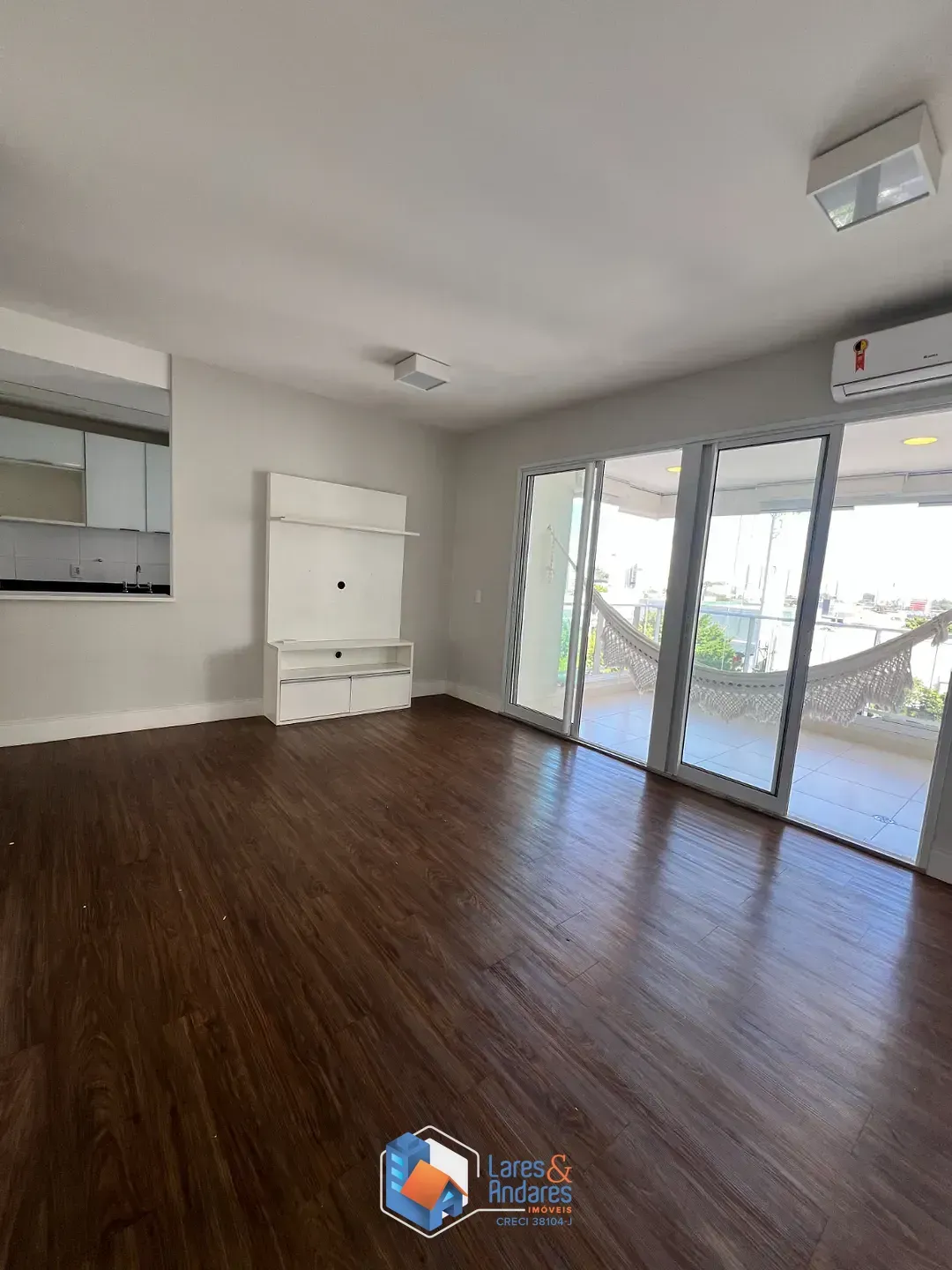 Imagem Apartamento para venda em Vila Anastácio com 2 quartos, sendo 1 suíte, 70m²