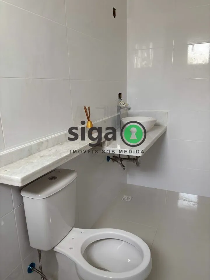 Imagem Casa à Venda - 220 m², 3 Suítes e Alto Padrão na Saúde!