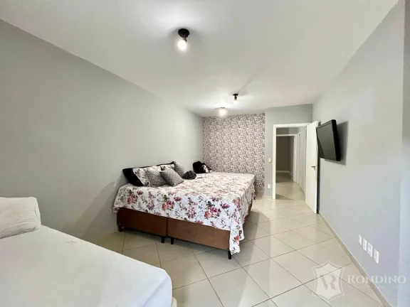 Imagem Casa T?(C)rrea com 03 suítes Academia e Piscina