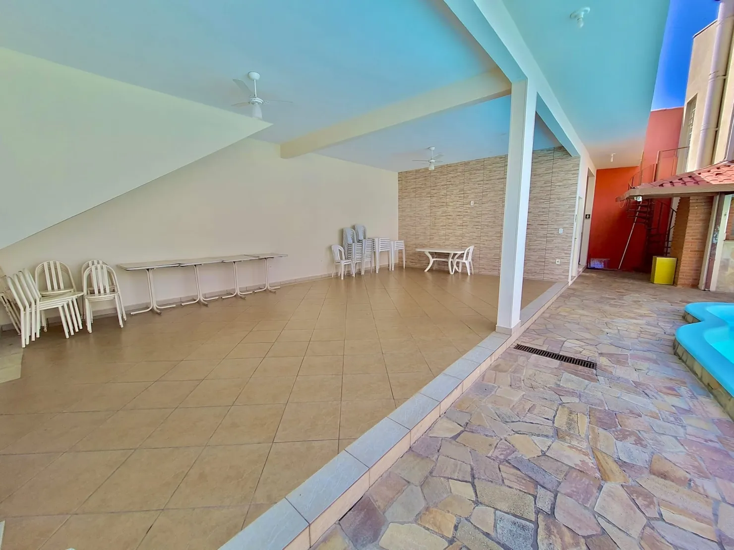 Imagem Casa à venda 1 Quarto, Vila São José, Taubaté - SP