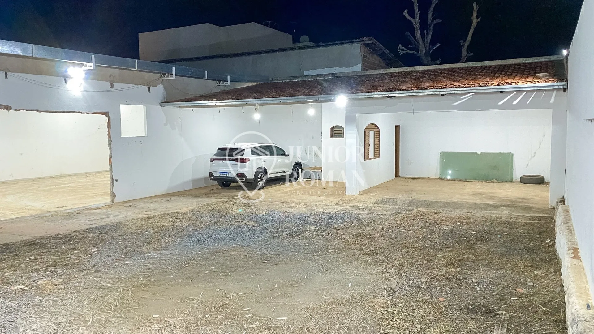 Imagem ESPAÇO PARA LOCAÇÃO - BARRACÃO COM 260M² - RENATO GONÇALVES - BARREIRAS/BA