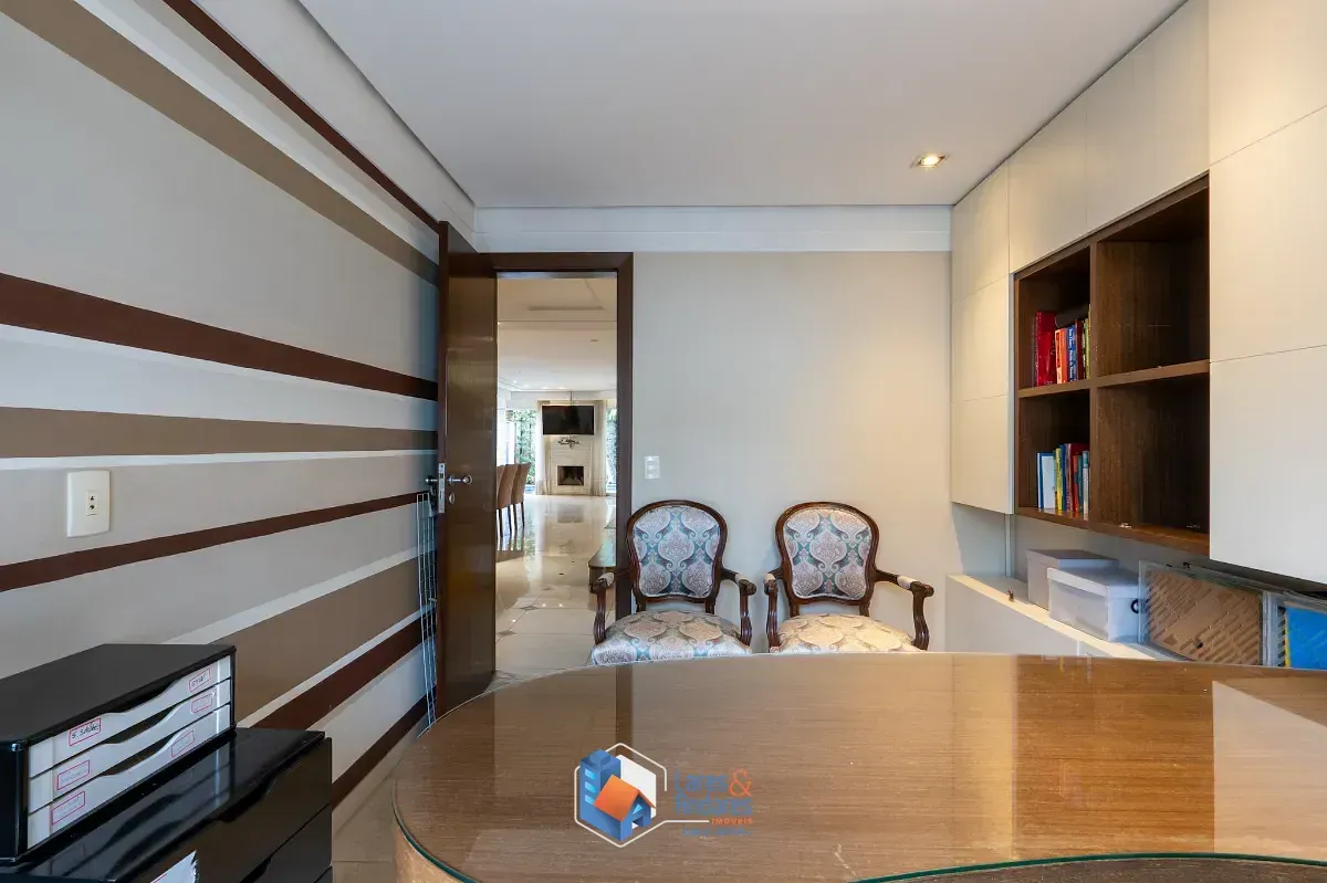 Imagem Casa no condomínio América para venda com 4 quartos, sendo 4 suítes, 383m²