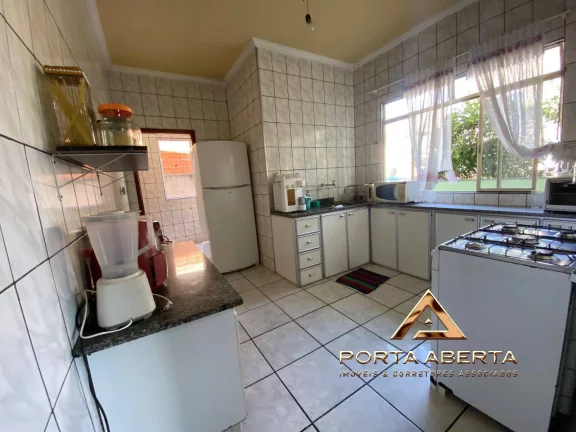 Imagem Predio com 3 Apartamentos e 1 loja a venda - COD 1116