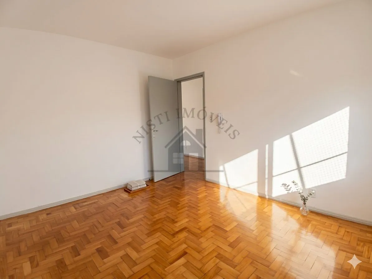 Imagem Apartamento 2 quartos para Venda no bairro Vila Ipiranga em Porto Alegre