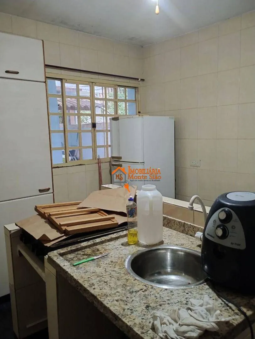 Imagem Sobrado com 4 dormitórios à venda, 196 m² por R$ 950.000,00 - Jardim Las Vegas - Guarulhos/SP