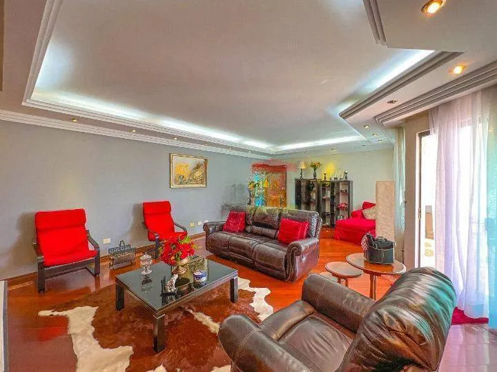 Imagem Casa Jardim França (Tucuruvi) - 800M², 7 Dorms, 5 Suítes, 8 Vagas, Piscina.