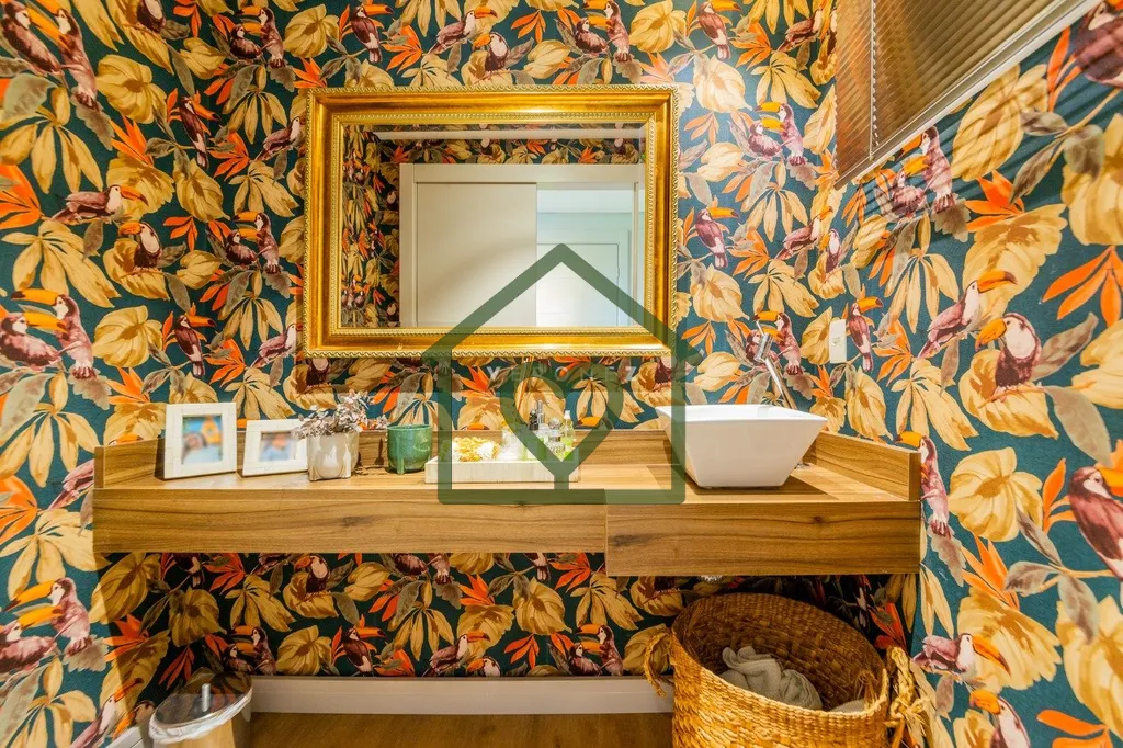 Imagem Apartamento com 3 dormitórios sendo uma suíte máster com closet, living espaçoso, sacada integra...