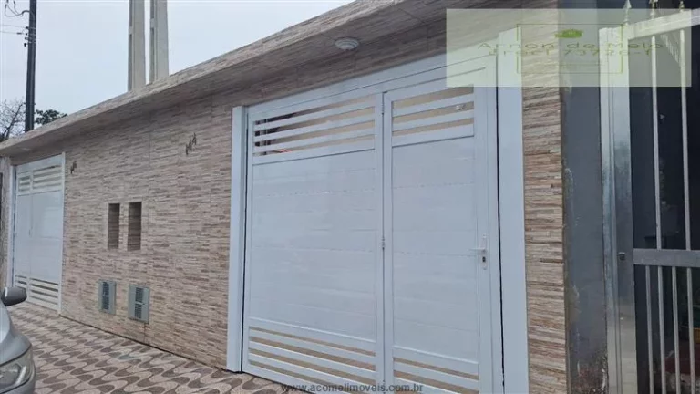 Imagem Casas no Litoral para venda em Itanhaem no bairro Corumbá