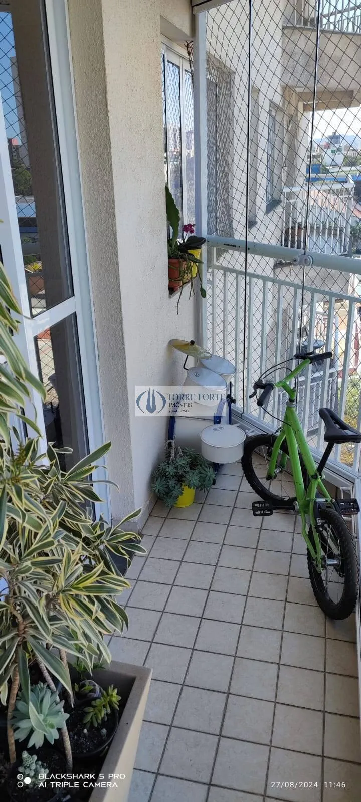 Imagem Apartamento com 4 dormitórios, 1 suíte , 2 vagas de garagem, Vila América
