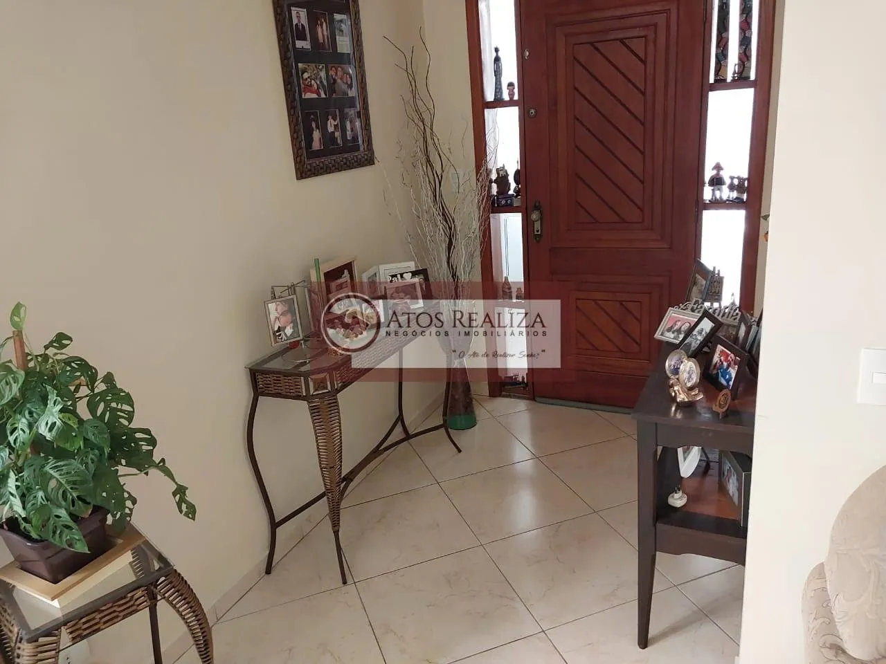 Imagem Sobrado à Venda no Jardim Marajoara, SP: 3 Dorms, 4 Vagas de Garagem, 358m², R$1,3 Mi