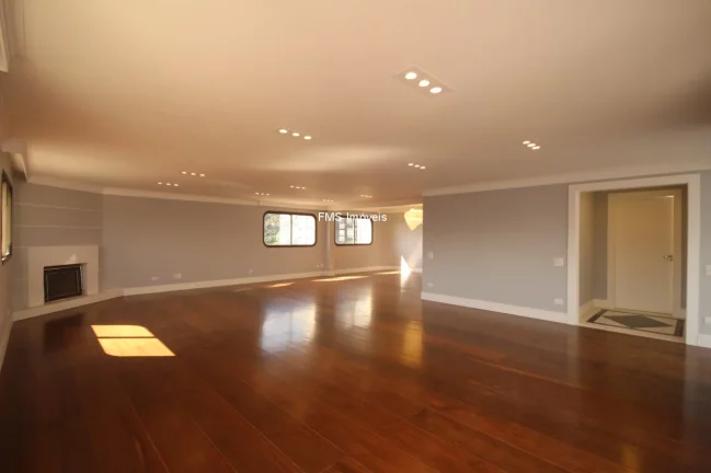 Foto do imóvel Cobertura À Venda com 4 suítes, 2 salas, 3 banheiros, 4 vagas, 450m².