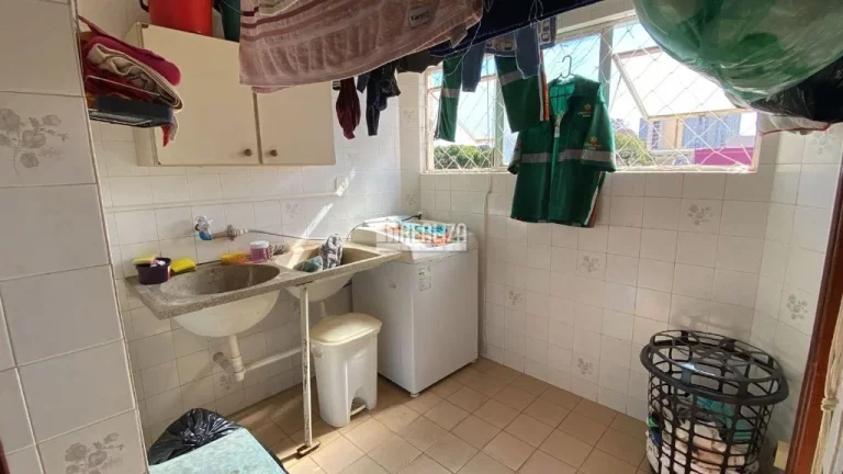 Imagem Apartamento com 3 dormitórios e suíte no Condomínio Edifício Fabiana, em Uberaba - Imperdível!