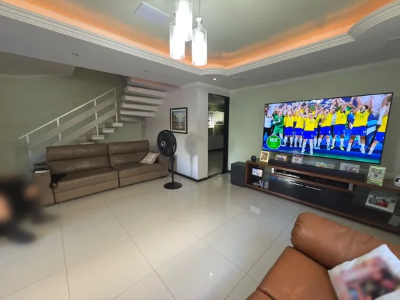 Imagem Casa para Venda em Recife, Encruzilhada, 5 dormitórios, 2 suítes, 4 banheiros, 2 vagas