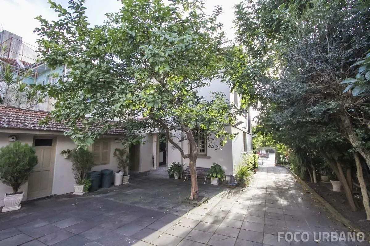 Imagem Casa para Venda - 1016m², 4 dormitórios, 6 vagas - Menino Deus