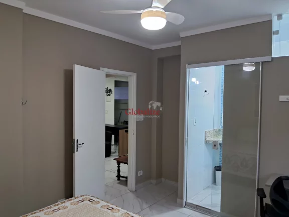 Imagem Belíssimo apartamento de 2 dormitórios em Santos no José Menino na avenida da praia à venda por R$ 480.000,00