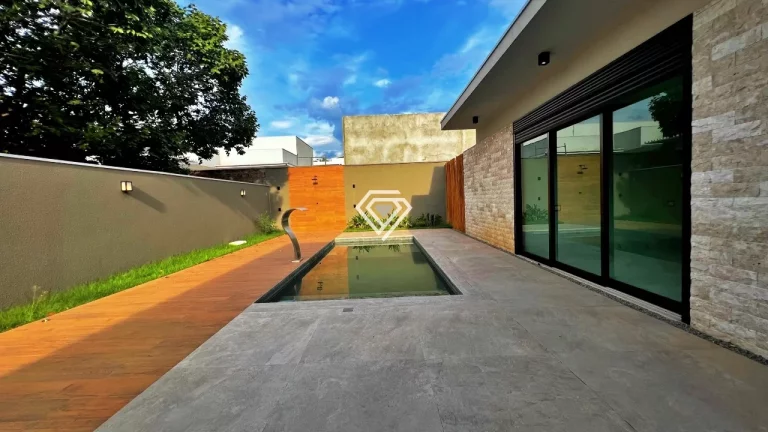 Imagem Casa 3 Suítes, + Escritório, 240 m² c/ lazer à venda no Condomínio Caribe