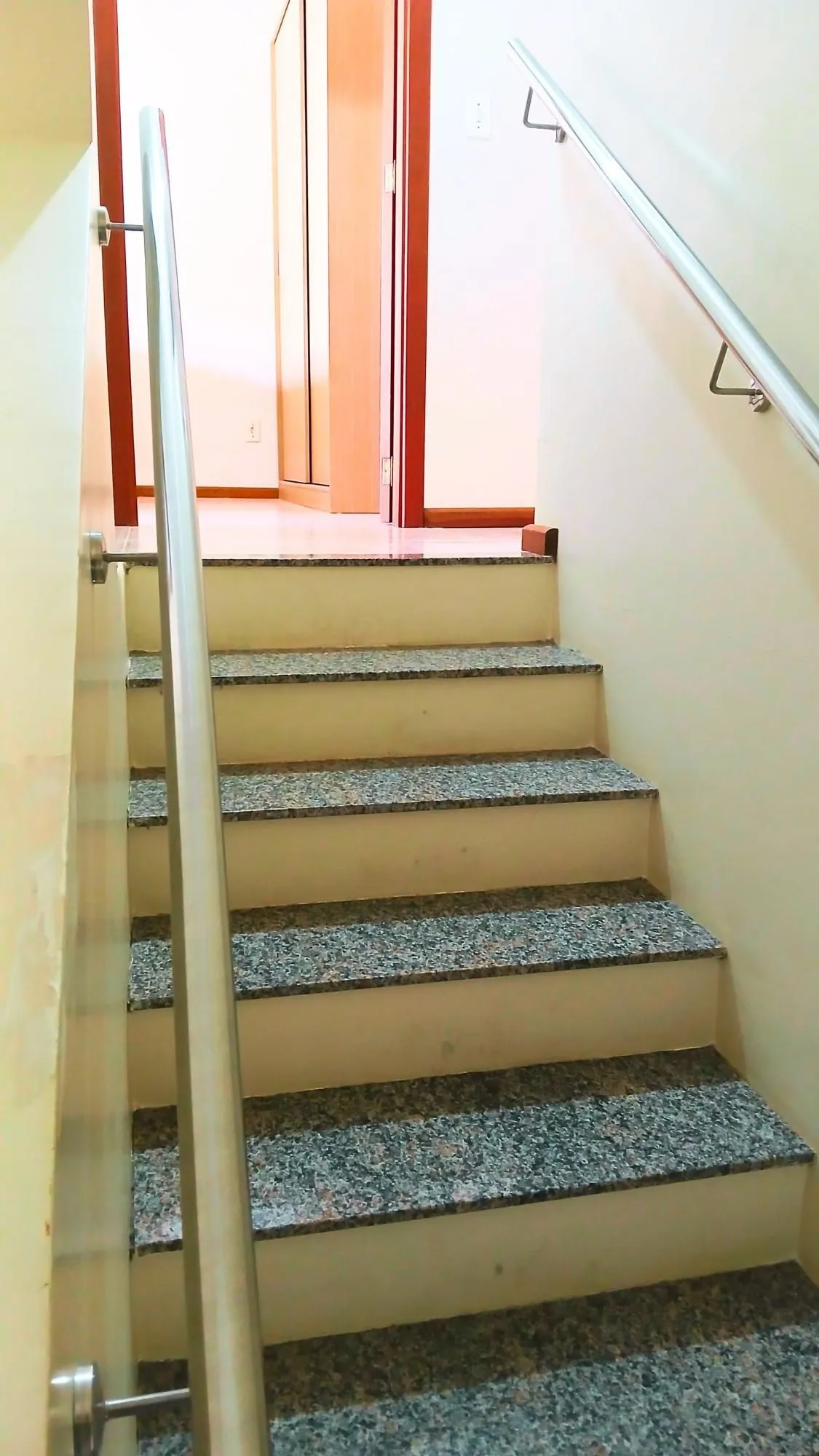 Imagem Casa aconchegante com 3 dormitórios, piscina e lareira