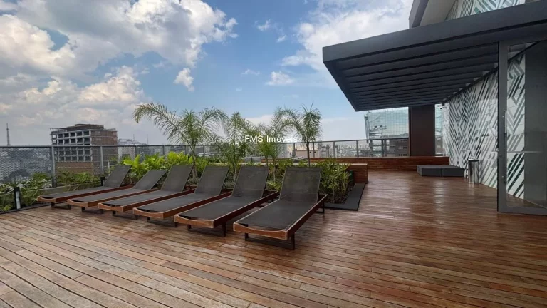 Imagem Apartamento de alto padrão para locação em Pinheiros, São Paulo-SP: 1 quarto, 1 sala, 1 banheiro, 24,50 m² de área.