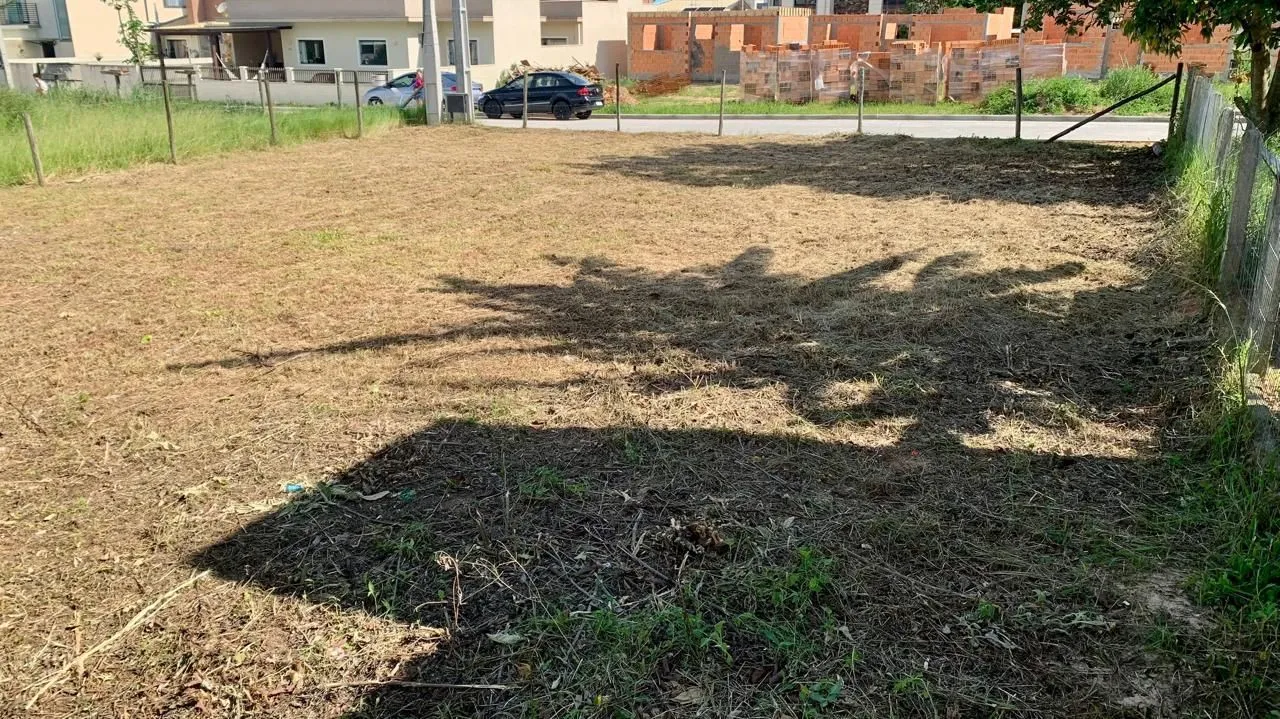 Imagem EXCELENTE TERRENO GAROPABA SC. ÓTIMO LOCAL PARA MORAR OU INVESTIR.