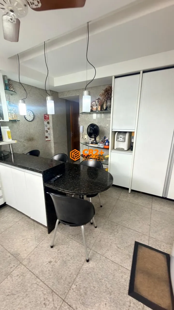 Imagem Vendo Cobertura com 318m² no Espinheiro