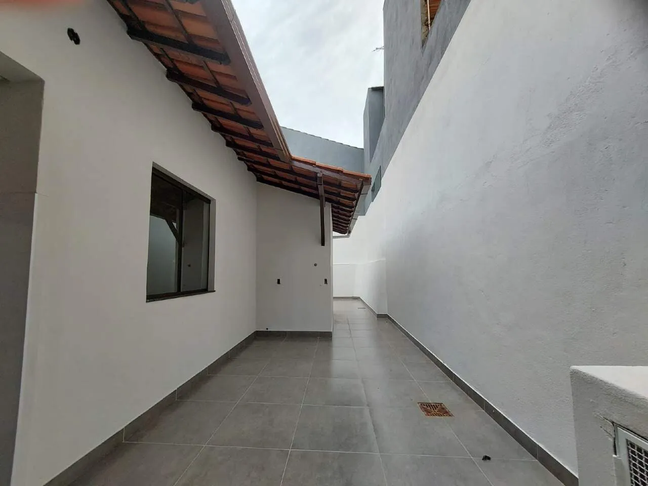 Imagem CASA PLANA+3QUARTOS+SUÍTE+CLOSET+ESPAÇO GOURMET+2VAGAS