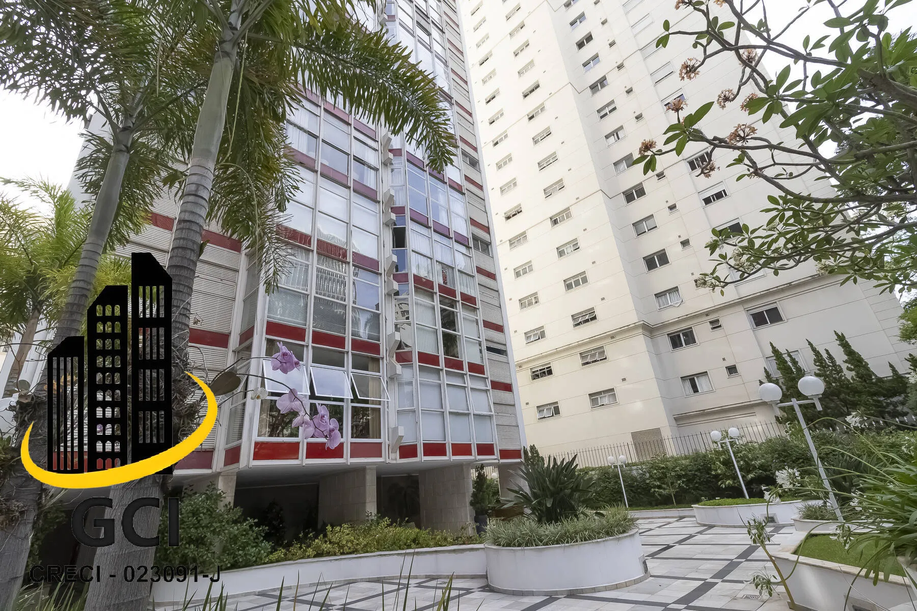 Imagem 141m2 reformado, com 3 suítes, e ao lado do Dante