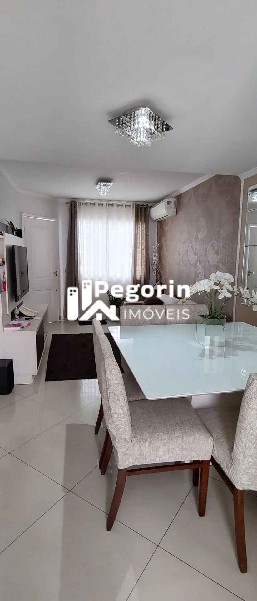 Imagem Sobrado à venda em Curitiba, Cajuru, com 3 quartos, 168,00m²