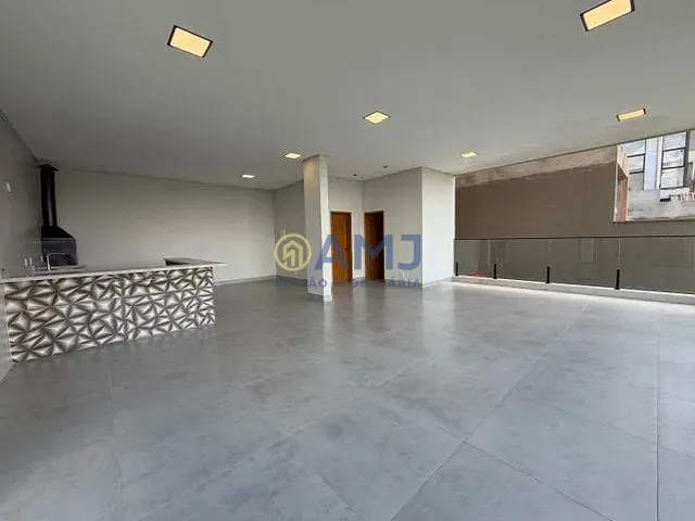 Imagem CASA TÉRREA À VENDA | COND. VALE VERDE