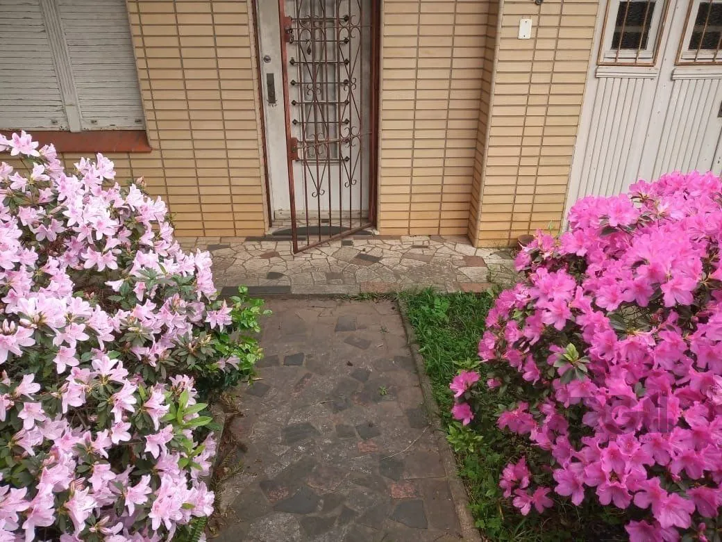 Imagem Viva com estilo: Casa à venda em excelente localização.