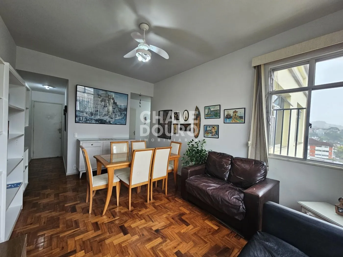 Imagem Apartamento 2 Quartos e 1 Quarto de Serviço à venda no Alto