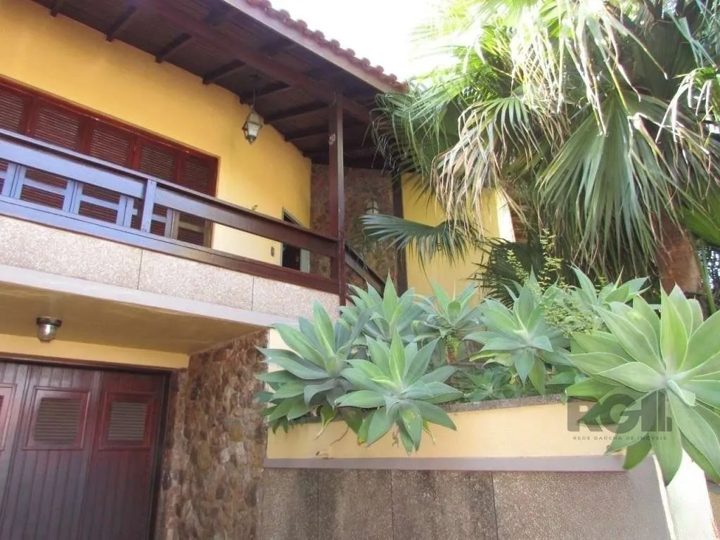 Imagem Casa de 250m², bairro Josefa Barreto
