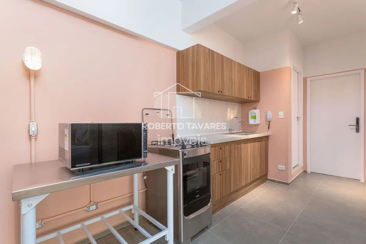 Imagem Apartamento Mobiliado e totalmente Reformado! 145 m2 úteis 5dts e 3 suítes, cozinha aberta para sala - Está a duas quadras da Av. Paulista.