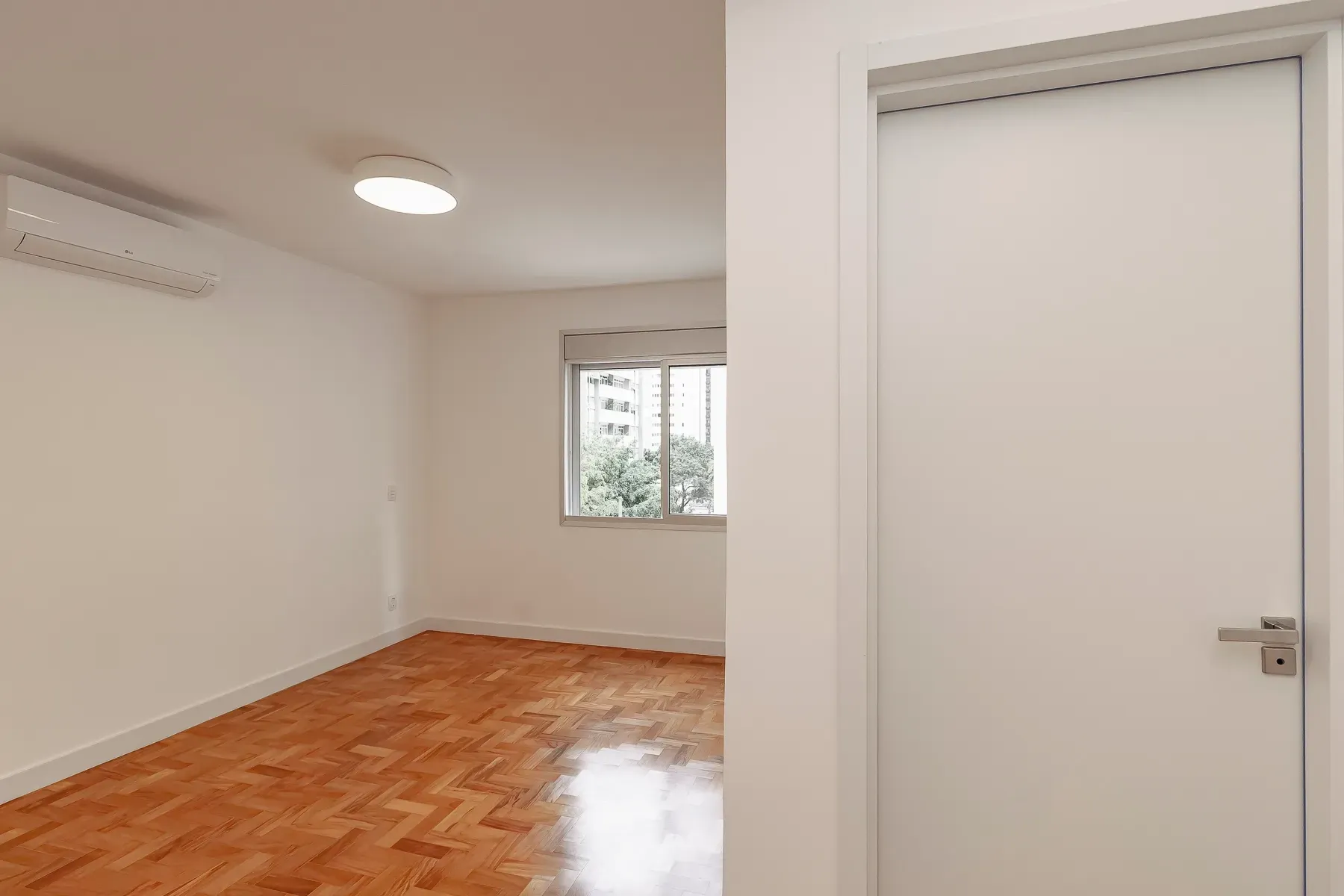 Imagem Apartamento com 3 Quartos à Venda, 154 m² em Itaim Bibi - São Paulo