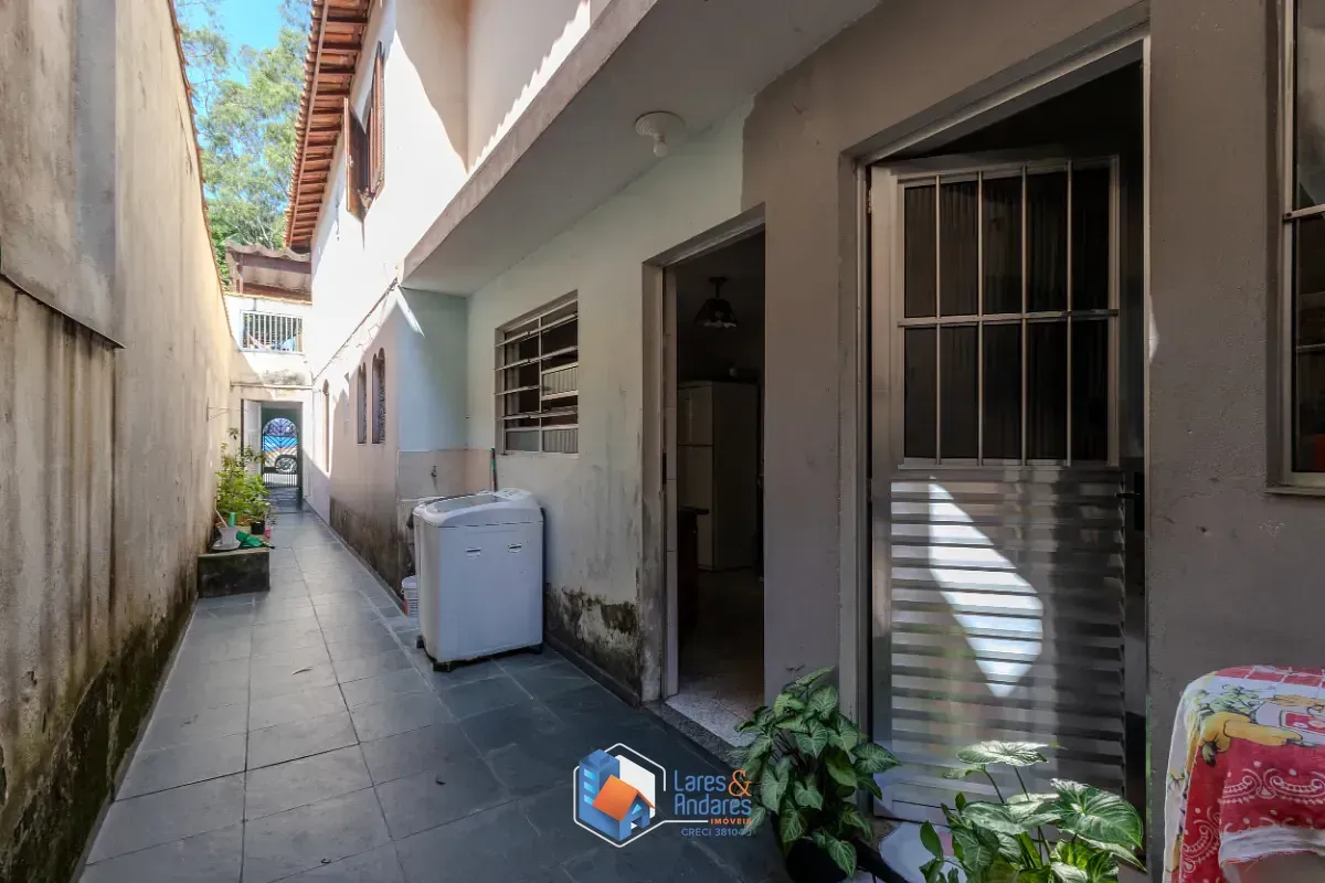 Imagem Sobrado para venda em Parque das Árvores com 3 quartos, 180m²