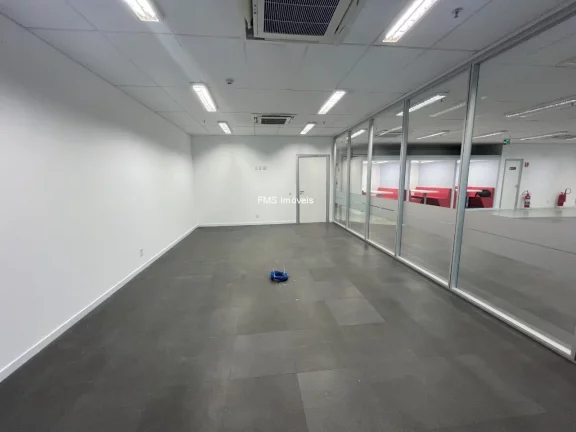 Imagem Conjunto Comercial de Alto Padrão na Vila Olímpia, São Paulo-SP: 46 Vagas de Garagem, 1.507m² de Área!