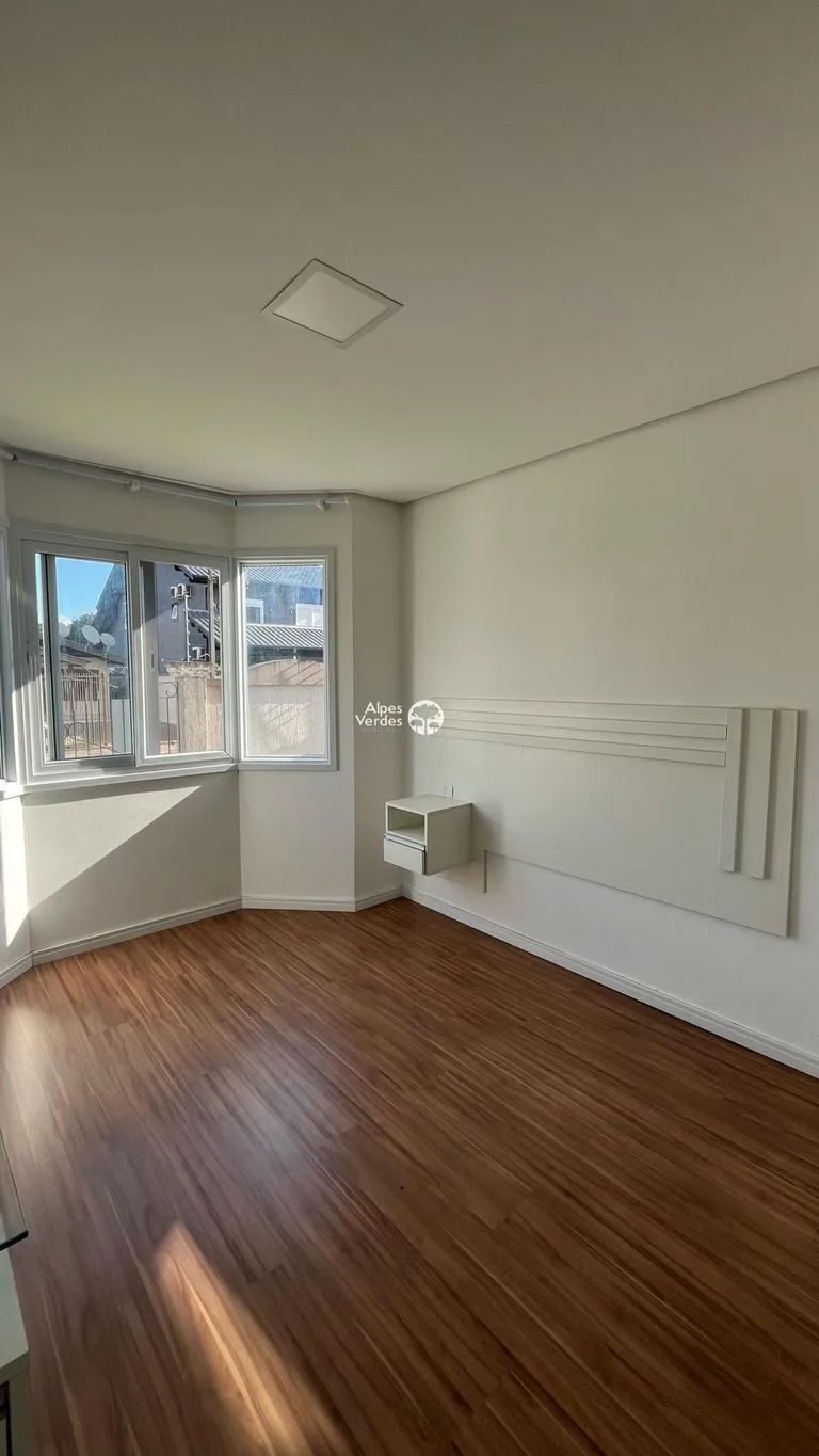 Imagem Vende-se apto no centro de Canela-2 quartos- R$669.000,00