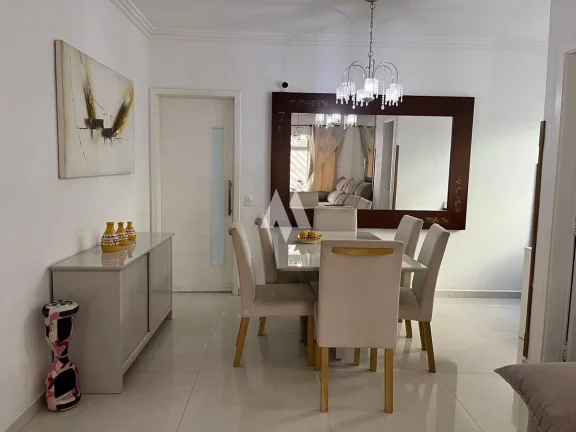 Imagem Casa sobreposta baixa vendida com porteira fechada, com piscina e churrasqueira
