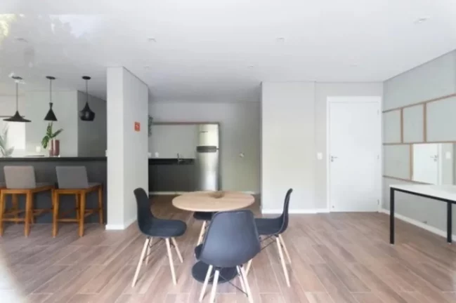 Imagem VIBRA SANTANA - Apto de 40m² (Unidade de Revenda), com varanda, próximo do Santa Parque Shopping!
