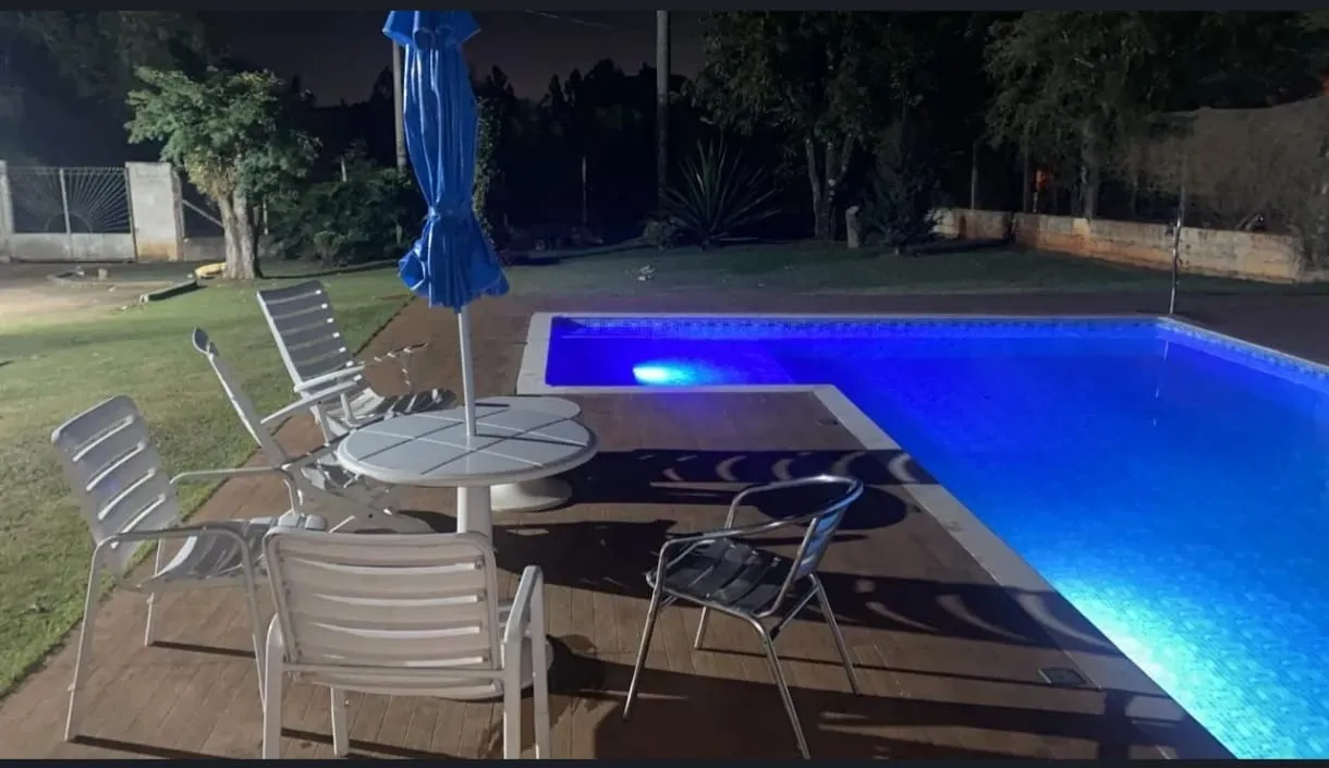 Imagem Chácara à venda em Salto de Pirapora-SP - 2.000m², 1 quarto, 1 sala, 1 banheiro, 1 vaga de garagem. Imperdível!
