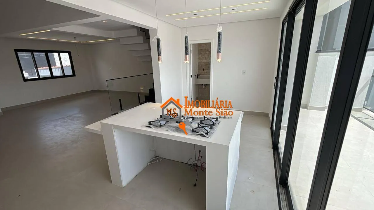Imagem Sobrado com 3 dormitórios à venda, 203 m² por R$ 1.400.000,00 - Vila Carmela II - Guarulhos/SP