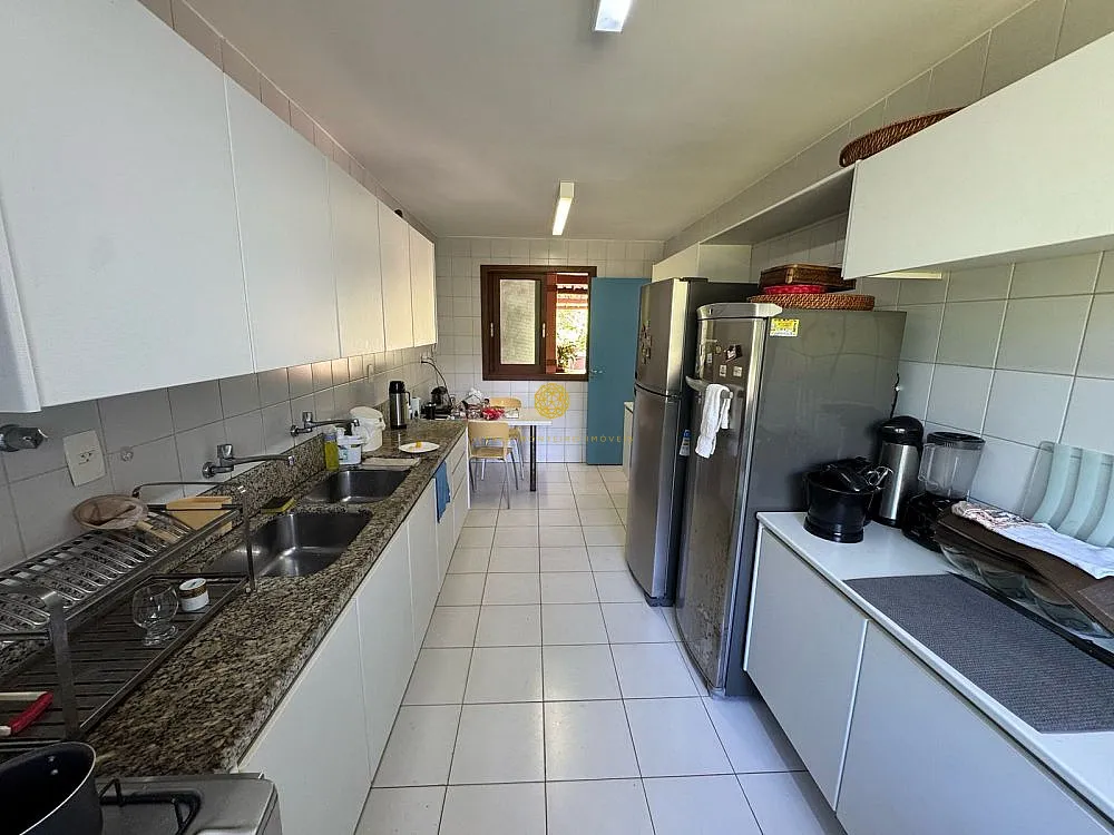 Imagem Casa 4 suítes no Condomínio Casas da Praia do Forte-BA